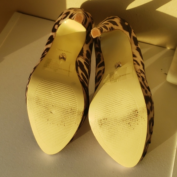 Victoria Secret Angel open toe platform - Picture 3 of 5